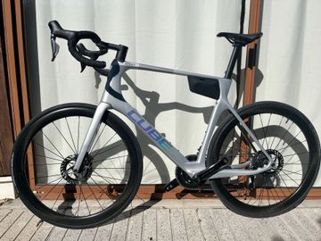 CUBE AGREE C:62, SLT 2023 2023 Road & Gravel usato, Grigio chiaro — immagine 2 di 21