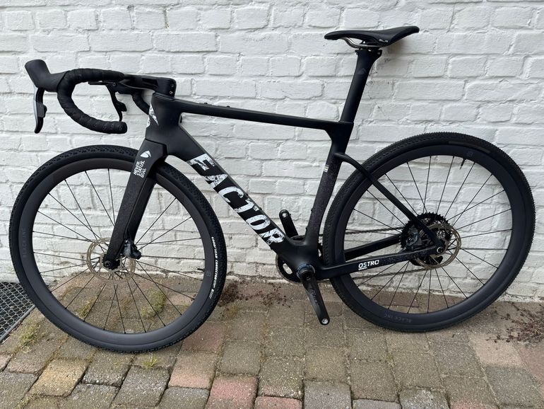 Used Factor Ostro SRAM Force eTap AXS 2023 Road & Gravel, Black — image 2 of 12