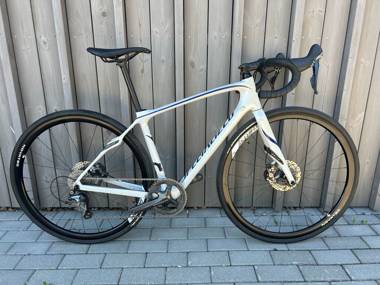 Used Specialized Ruby Elite Disc 2016 2016 Road & Gravel, White — image 6 of 6