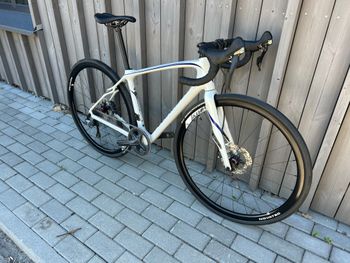 Used Specialized Ruby Elite Disc 2016 2016 Road & Gravel, White — image 4 of 6