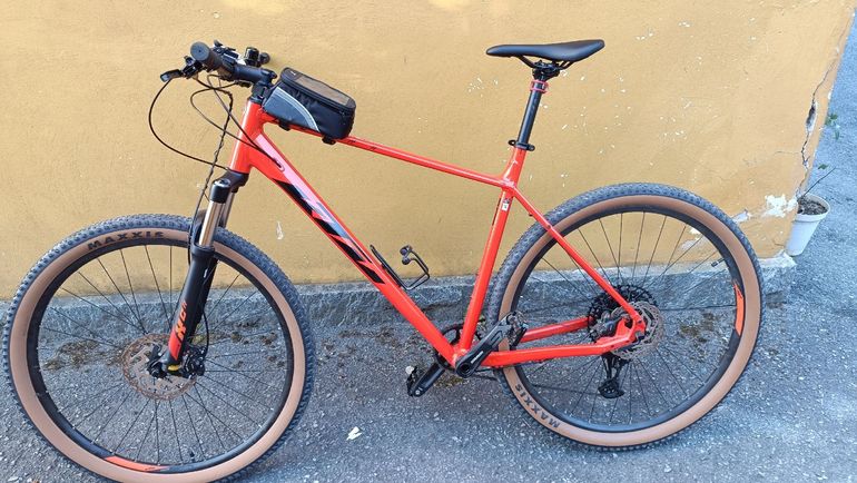 Used KTM ULTRA RIDE 29 2025 2025 Mountainbike, Red, 29 — image 2 of 8