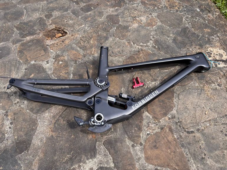 Used Forbidden Dreadnought Frame 2021 Frameset 2021 Mountainbike, Black, 29 — image 6 of 7