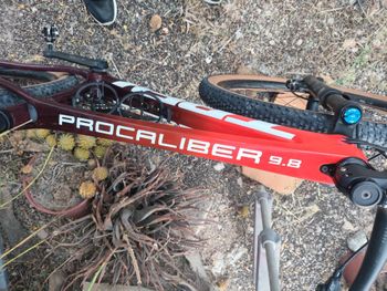 Używany Trek Procaliber 9.8 2023 2023 Mountainbike — zdjęcie 5 z 8