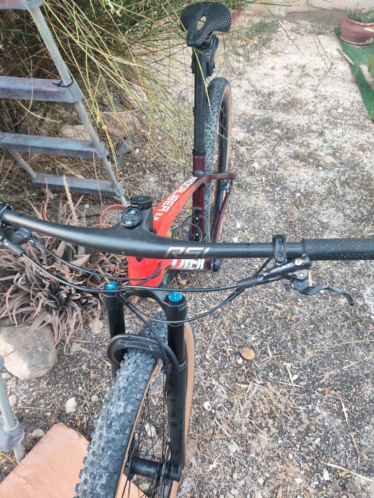 Używany Trek Procaliber 9.8 2023 2023 Mountainbike — zdjęcie 4 z 8