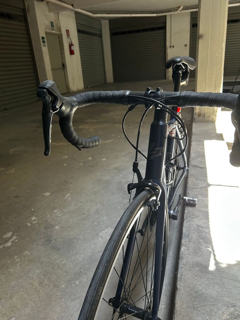Used Lapierre Sensium 2.0 2021 2021 Road & Gravel, Blue — image 1 of 4