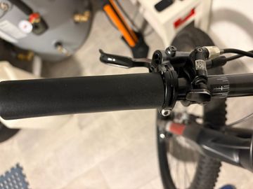Used Trek Procaliber 9.9 SL 2016 2016 Mountainbike, Black, 27.5, 29 — image 5 of 7