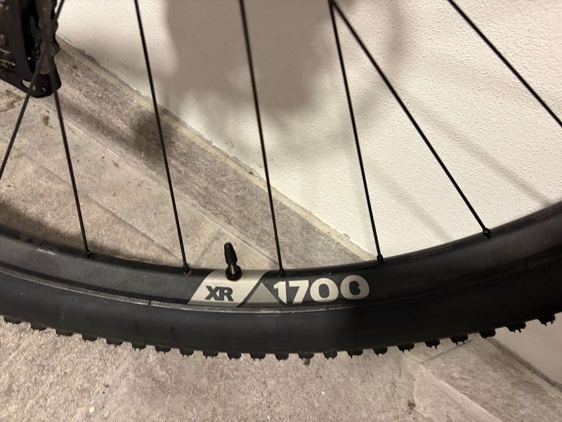 Used Trek Procaliber 9.9 SL 2016 2016 Mountainbike, Black, 27.5, 29 — image 6 of 7