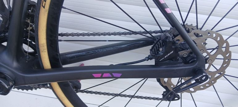 Used Canyon Ultimate WMN CF SL Disc 7.0 2019 2019 Road & Gravel, Black — image 20 of 31