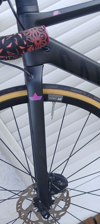 Used Canyon Ultimate WMN CF SL Disc 7.0 2019 2019 Road & Gravel, Black — image 13 of 31