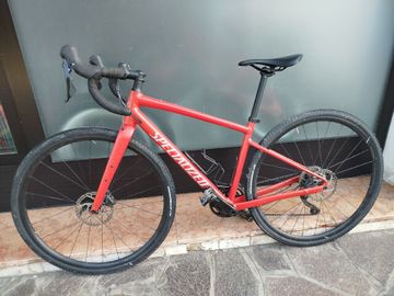 Specialized Diverge Elite E5 2023 2023 Road & Gravel de segunda mano, Rojo — imagen 7 de 8