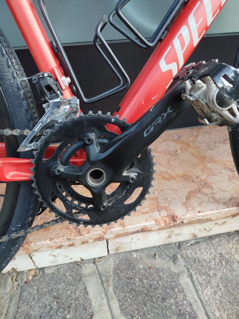 Specialized Diverge Elite E5 2023 2023 Road & Gravel de segunda mano, Rojo — imagen 3 de 8