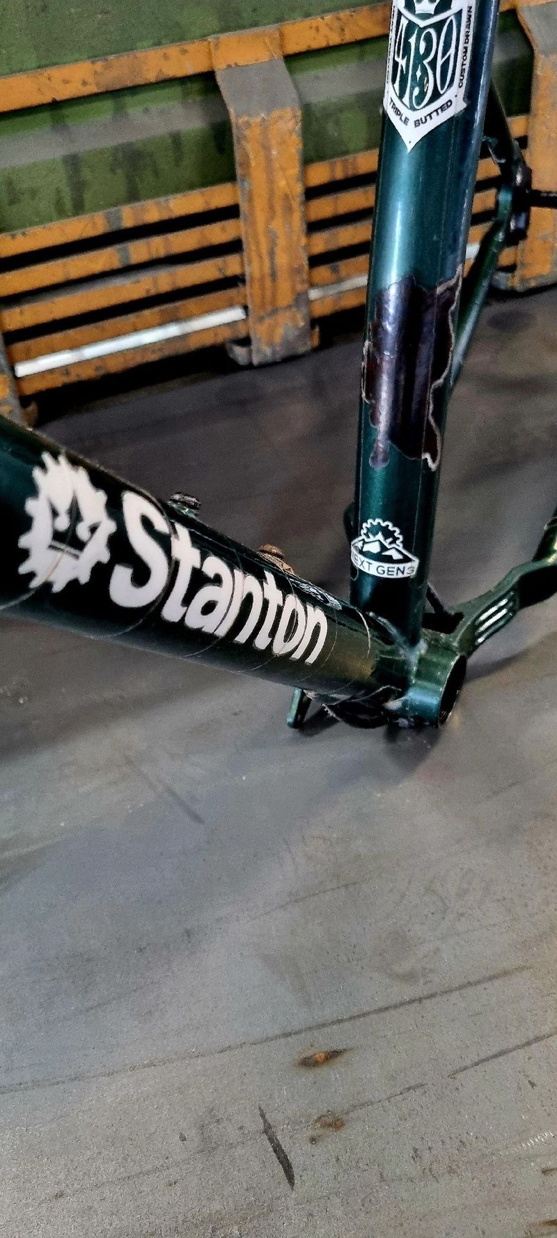 Stanton Switch9er 631 Elite 2021 Frameset 2021 Mountainbike de segunda mano, Verde — imagen 4 de 8