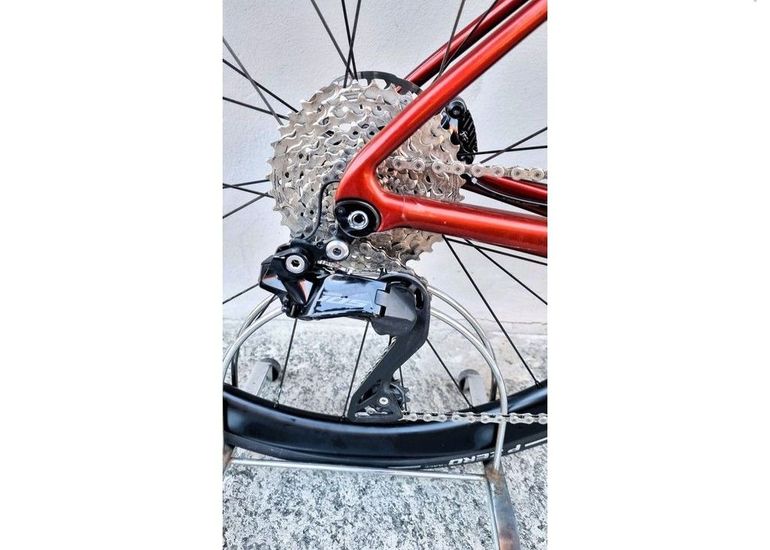 Used Giant Tcr Advanced 1 Kom 2025 Road & Gravel, Red — image 4 of 11