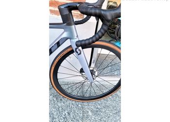 Used Scott Addict RC 15 2024 Road & Gravel, Light Gray — image 6 of 13