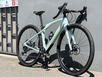 Used Specialized Diverge STR Comp Carbon 2025 Road & Gravel, Blue — image 2 of 8