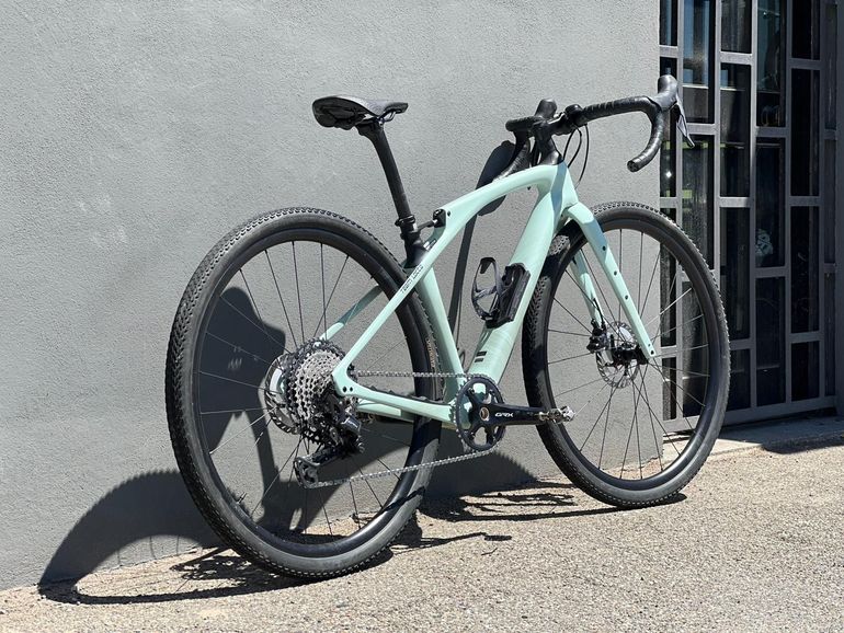 Used Specialized Diverge STR Comp Carbon 2025 Road & Gravel, Blue — image 5 of 8