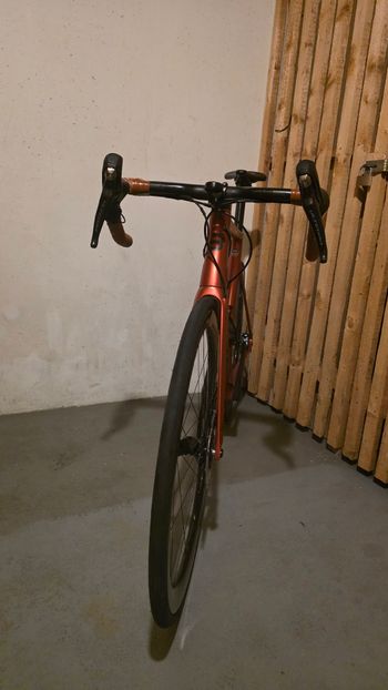 Used Basso Astra Shimano Ultegra 2022 Road & Gravel, Red — image 3 of 7