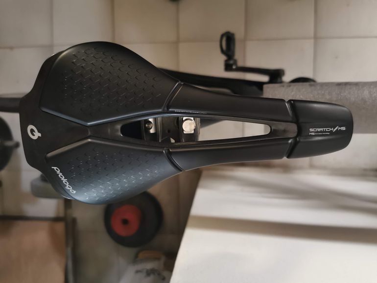 Używany Pinarello DOGMA F DURA ACE Di2 2025 2025 Road & Gravel — zdjęcie 3 z 7
