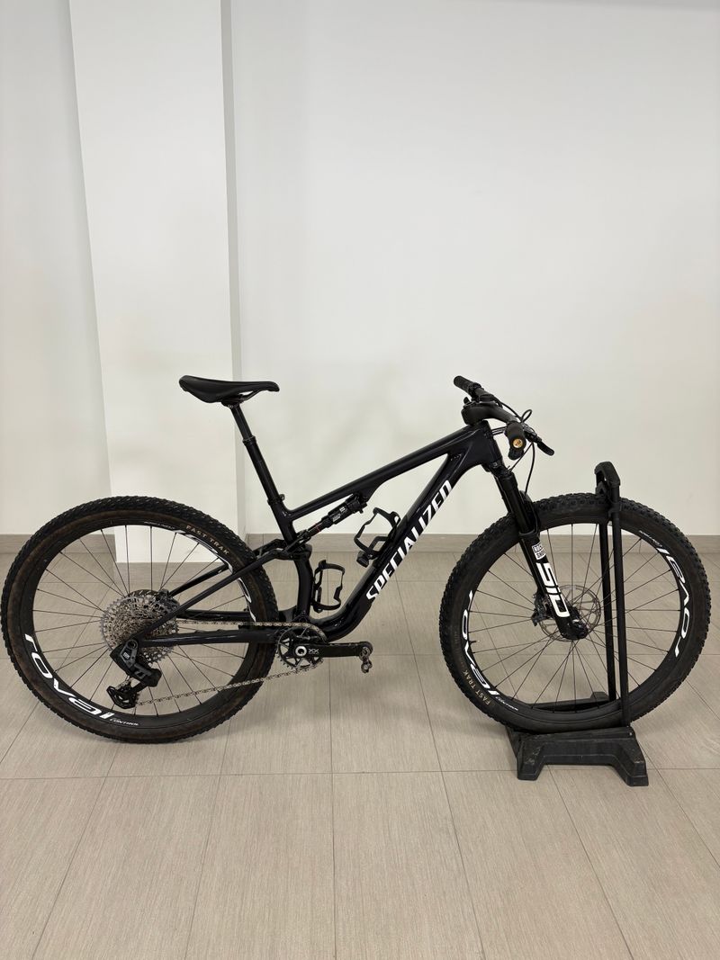 Used Specialized Epic 8 Expert 2026 2026 Mountainbike, Black, 29 — image 1 of 6