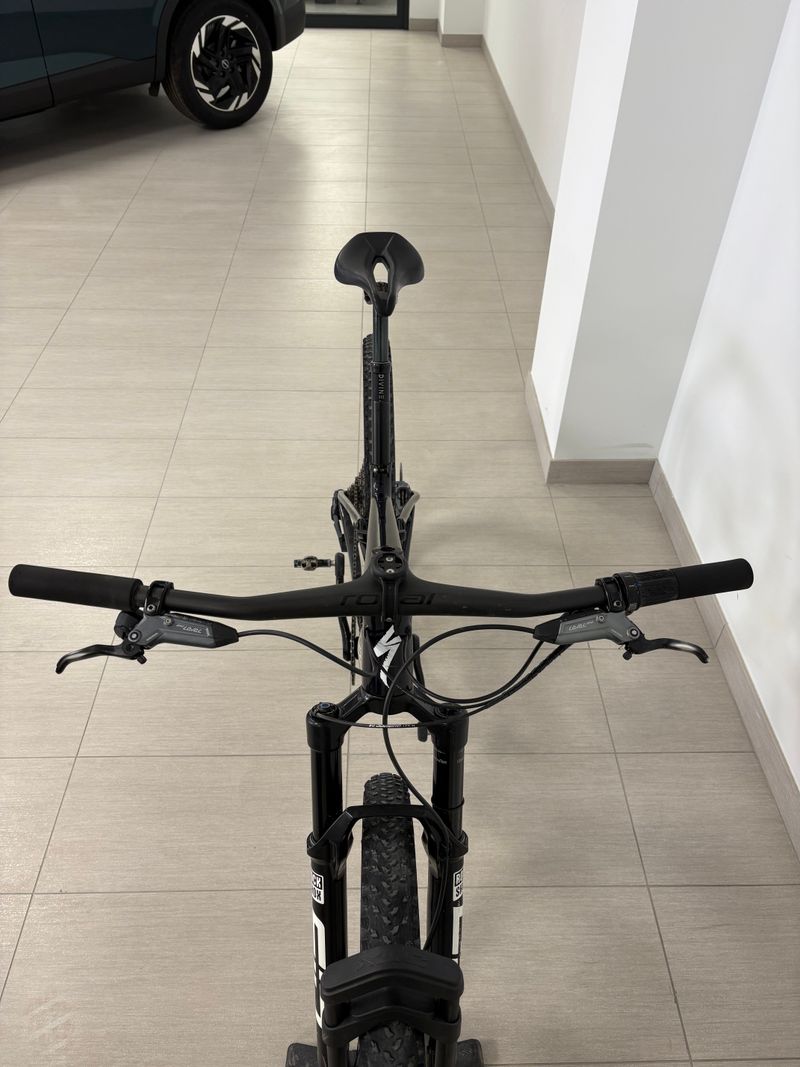 Used Specialized Epic 8 Expert 2026 2026 Mountainbike, Black, 29 — image 3 of 6