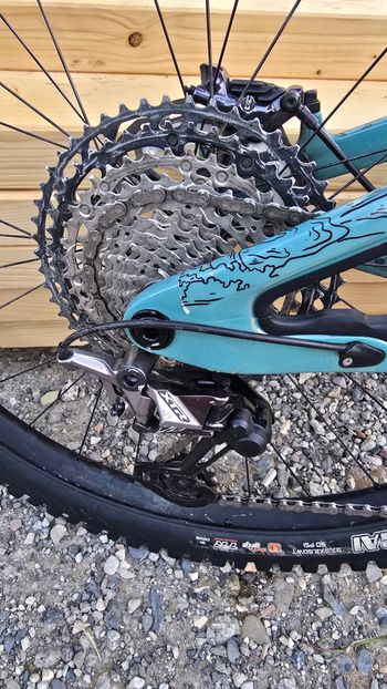 Used Pivot MACH 6 Pro X01 - Air 2022 2022 Mountainbike, Green, 27.5 — image 6 of 8