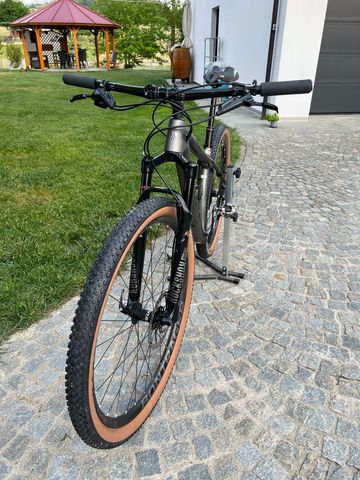 Used Trek Procaliber 9.8 SL 2019 2019 Mountainbike, Light Gray, 27.5, 29 — image 7 of 8