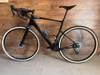 Used Cannondale Topstone Carbon 3 2024 2024 Road & Gravel, Black — image 2 of 12