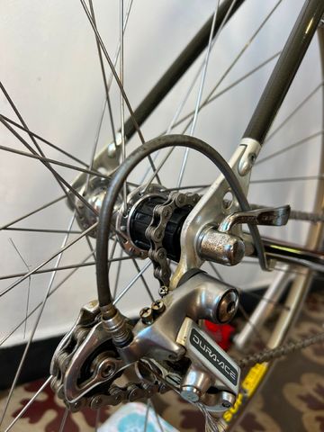 Używany Colnago CARBiTUBO Shimano Dura Ace 1985 Road & Gravel — zdjęcie 13 z 27