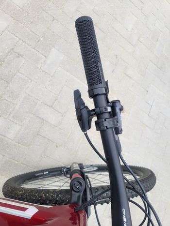 Used Superior Custom Shimano Deore XT 2024 Mountainbike, Red — image 8 of 9