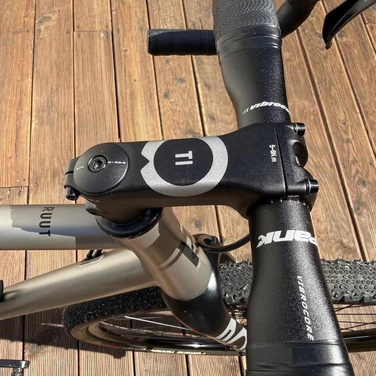 Used Rondo Ruut Shimano GRX 2022 Road & Gravel, Light Gray — image 5 of 10