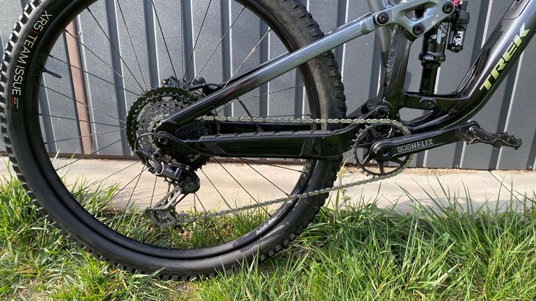 Used Trek Fuel EX 8 XT Gen 6 2025 2025 Mountainbike, Black, 27.5, 29 — image 3 of 5