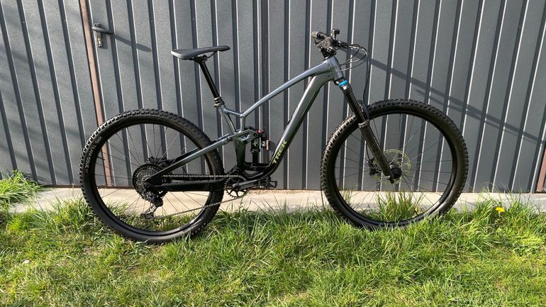 Used Trek Fuel EX 8 XT Gen 6 2025 2025 Mountainbike, Black, 27.5, 29 — image 4 of 5
