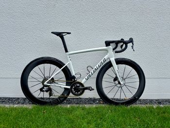 Tweedehands Specialized Tarmac SL8 Pro - SRAM Force eTAP AXS 2025 2025 Road & Gravel — afbeelding 10 van 10