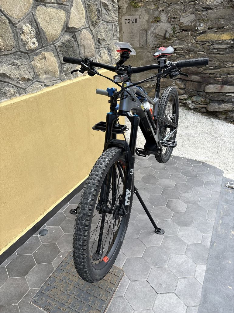 Used Lapierre eZesty AM 9.0 2021 2021 Mountainbike, Light Gray, 27.5 — image 4 of 18