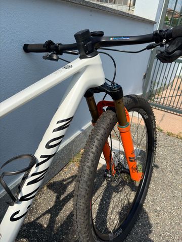 Brugt Canyon Exceed CF SLX MVDP 2024 2024 Mountainbike — billede 5 af 7