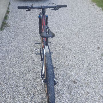 Used Trek Procaliber 9.8 2023 2023 Mountainbike, White, 29 — image 4 of 4