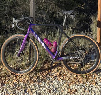 Tweedehands Canyon Inflite CF SL 7 AXS 2024 2024 Racefiets & gravel