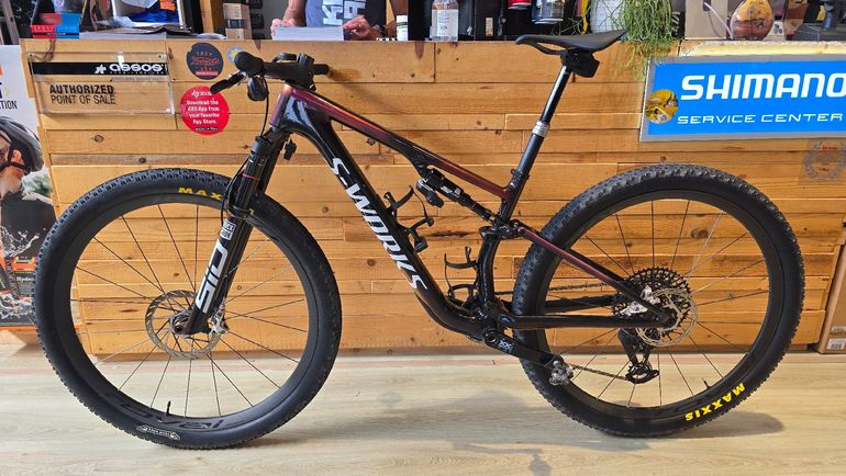 Used Specialized S-Works Epic 8 - SRAM XX AXS, RockShox Ultimate Flight Attendant 2026 2026 Mountainbike, Red, 29 — image 2 of 13