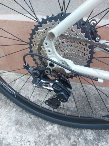 Tweedehands Wilier Jaroon 2023 2023 Road & Gravel — afbeelding 4 van 7