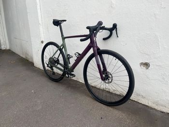 Used Scott Addict Gravel 40 2025 2025 Road & Gravel, Green — image 2 of 5