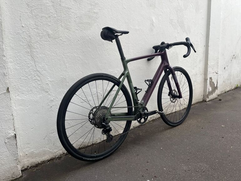 Used Scott Addict Gravel 40 2025 2025 Road & Gravel, Green — image 3 of 5