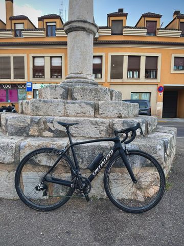 Specialized Tarmac Expert eTap 2017 2017 Road & Gravel usato