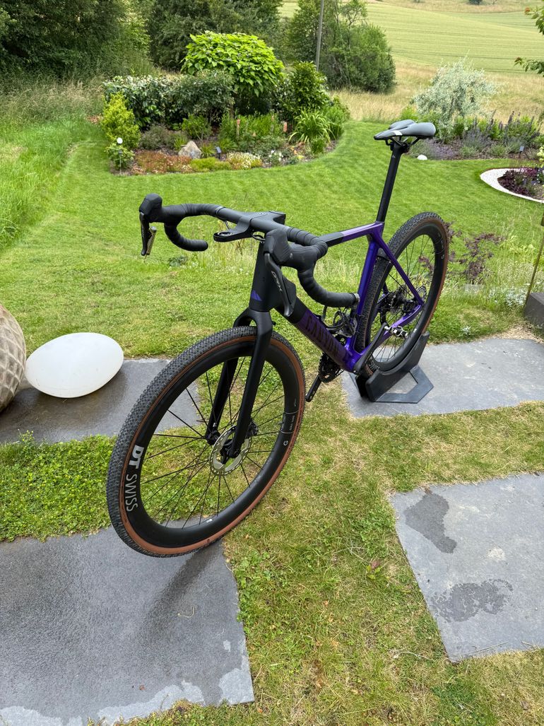 Tweedehands Canyon Grail CF SLX 8 Di2 2025 2025 Road & Gravel — afbeelding 2 van 20
