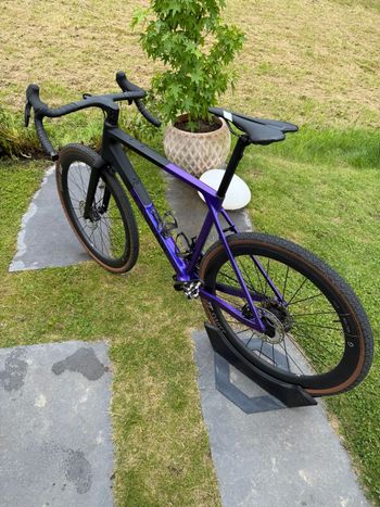 Tweedehands Canyon Grail CF SLX 8 Di2 2025 2025 Road & Gravel — afbeelding 6 van 20