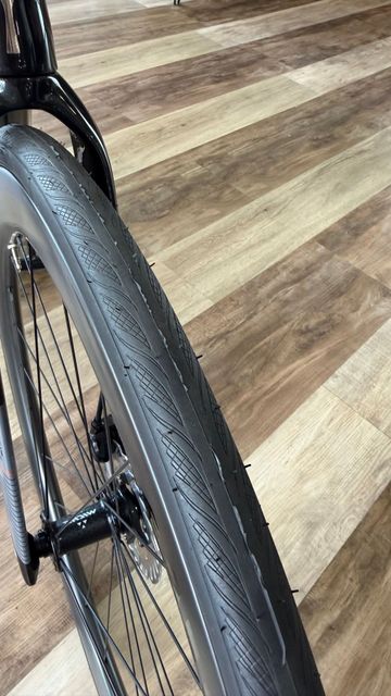 Used Wilier Turbine Shimano 105 Di2 2026 Road & Gravel, Black — image 7 of 9