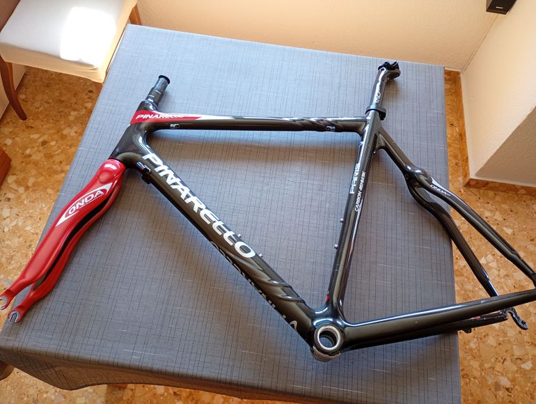 Used Pinarello Paris Carbon 46 HM 3K Frameset 2008 Road & Gravel, Black — image 3 of 11