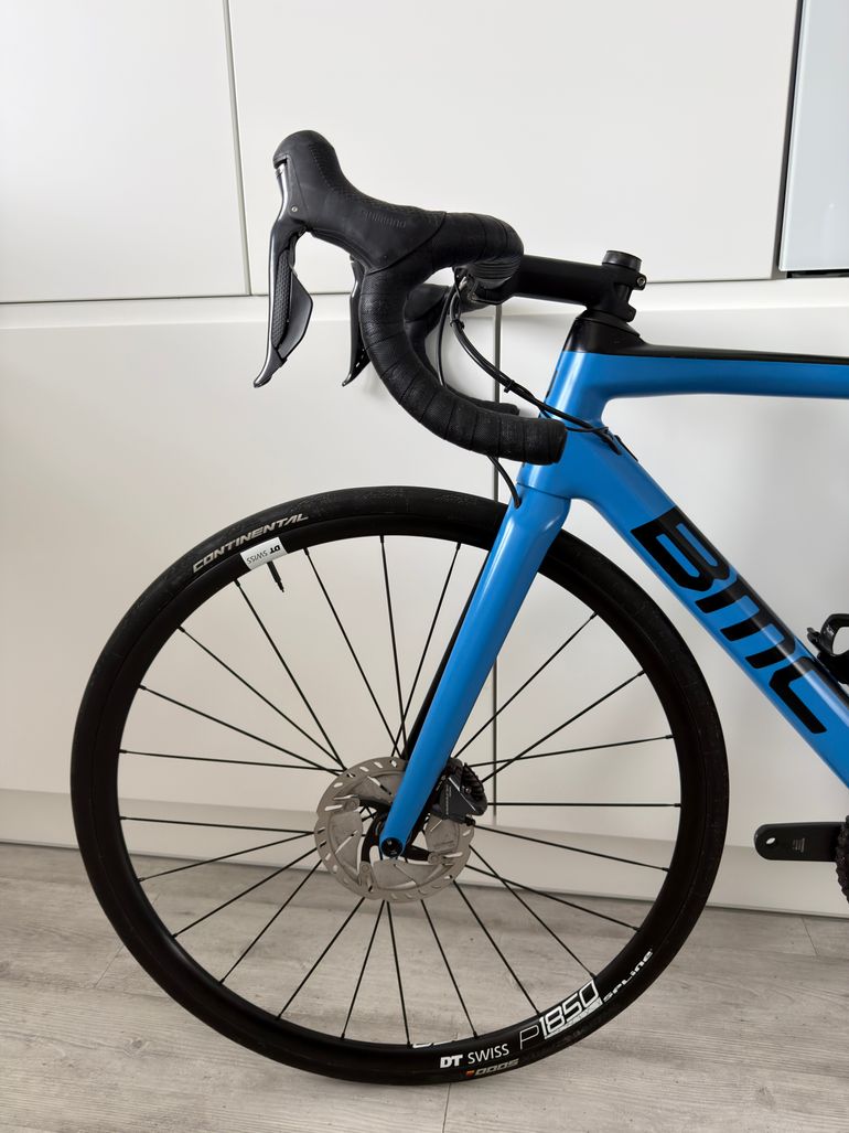 Tweedehands BMC Teammachine SLR02 DISC ONE 2018 2018 Road & Gravel — afbeelding 3 van 8