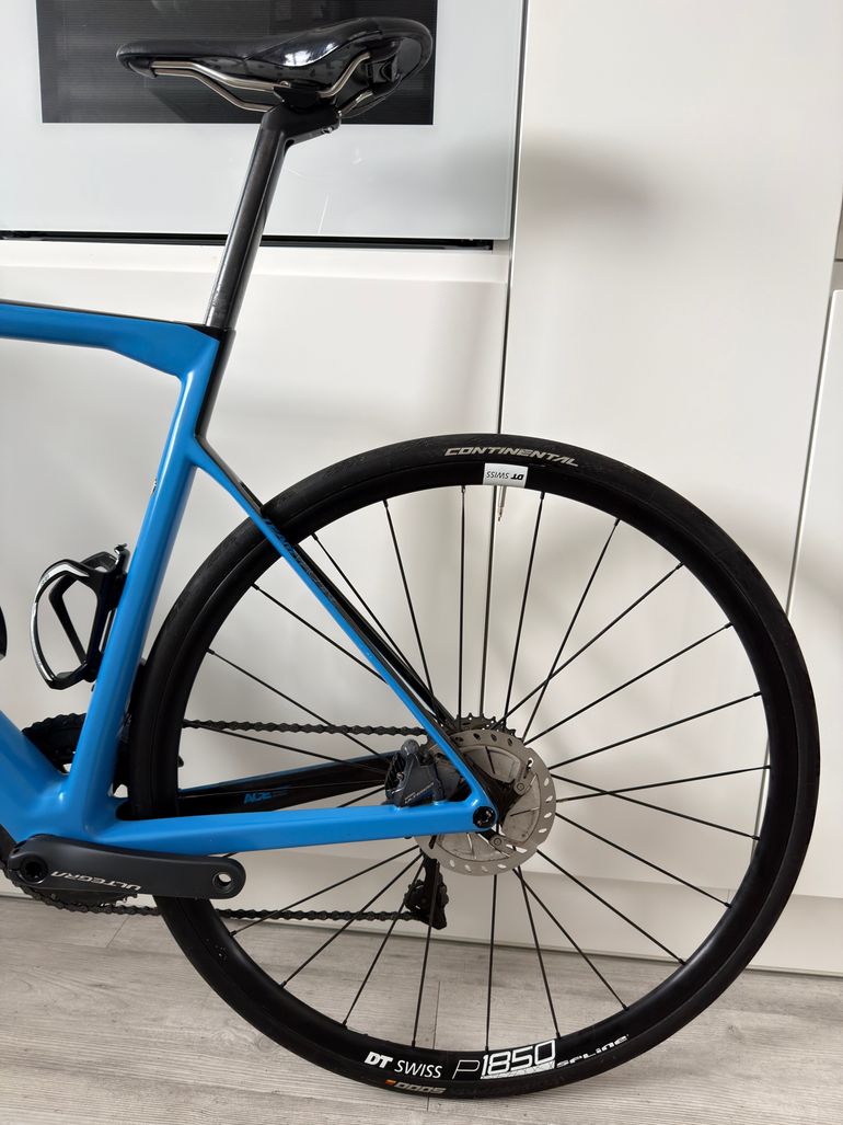 Tweedehands BMC Teammachine SLR02 DISC ONE 2018 2018 Road & Gravel — afbeelding 4 van 8