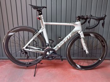Used Giant Propel Advanced SL 1 2017 2017 Road & Gravel, White — image 2 of 4
