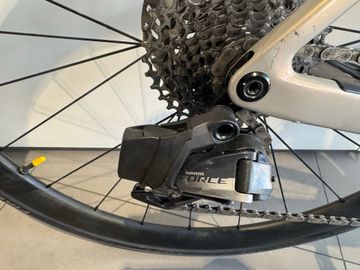 Käytetty Scott Addict RC 10 2022 2022 Road & Gravel — kuva 3 / 5